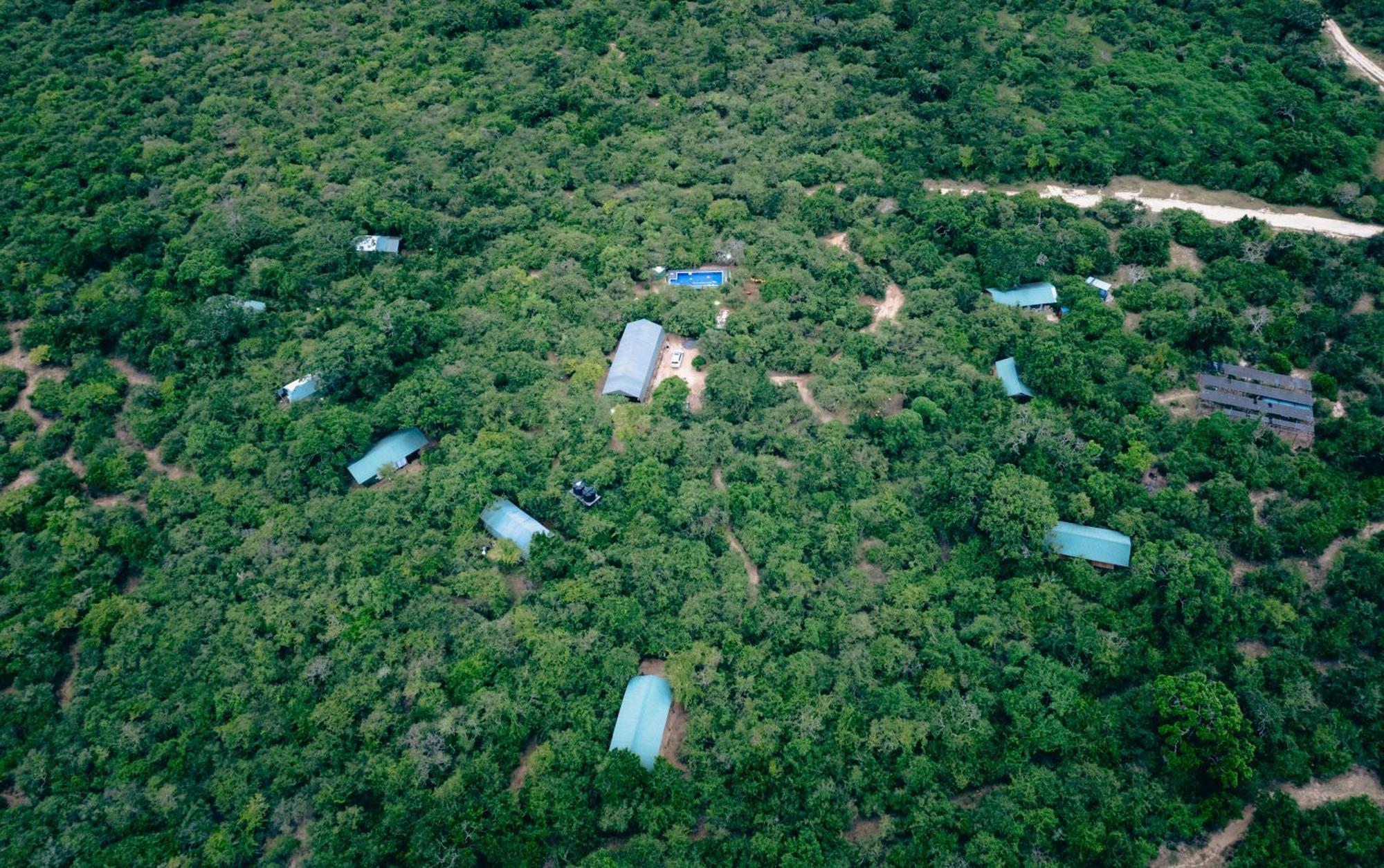 Lowin Yala Exterior photo