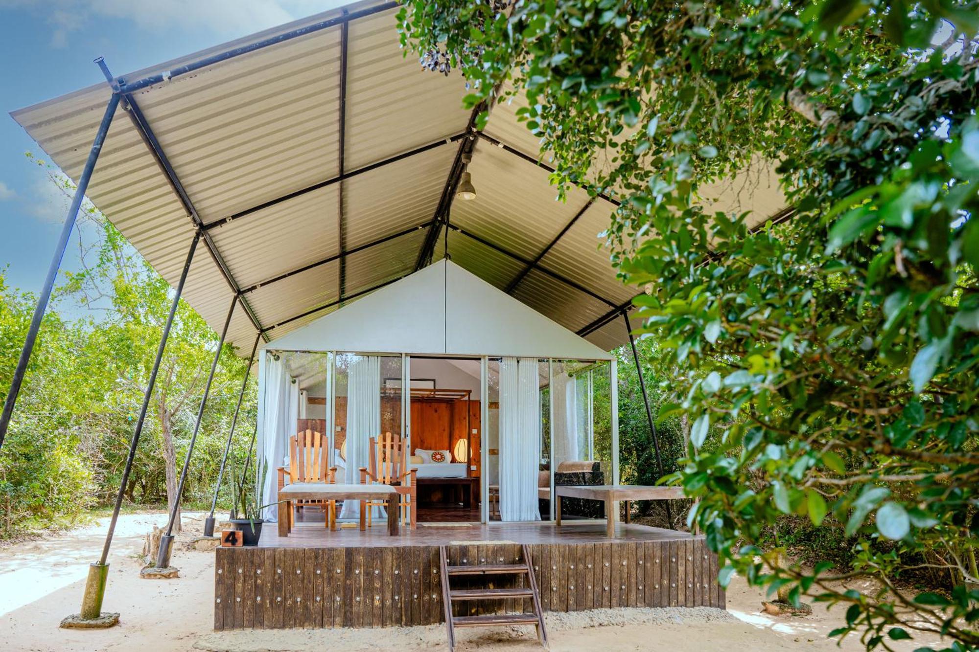 Lowin Yala Exterior photo