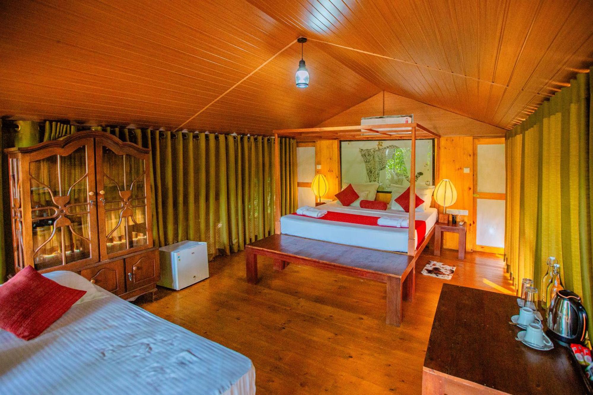 Lowin Yala Exterior photo