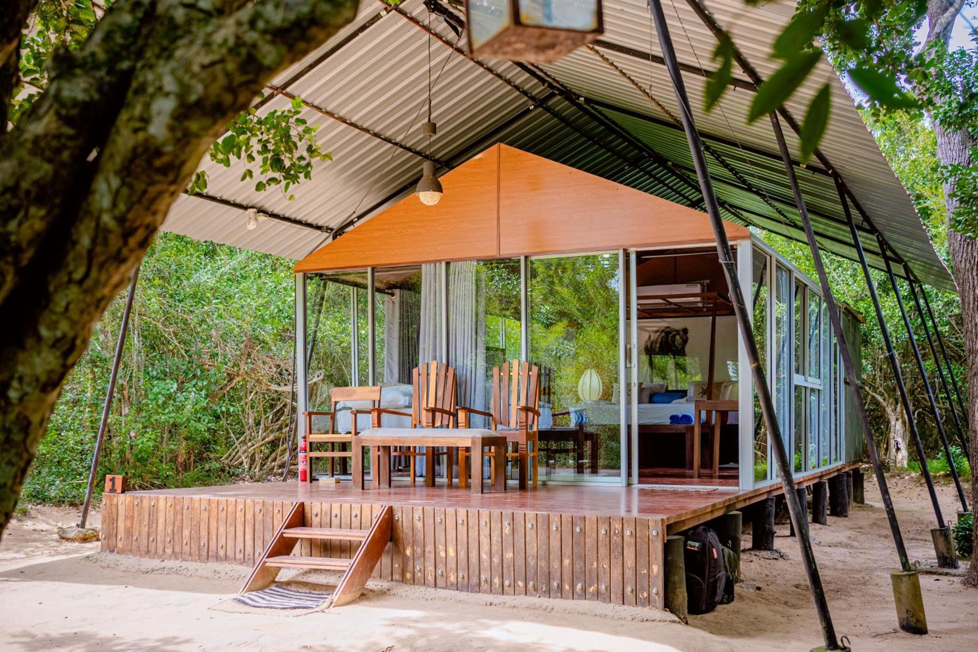 Lowin Yala Exterior photo