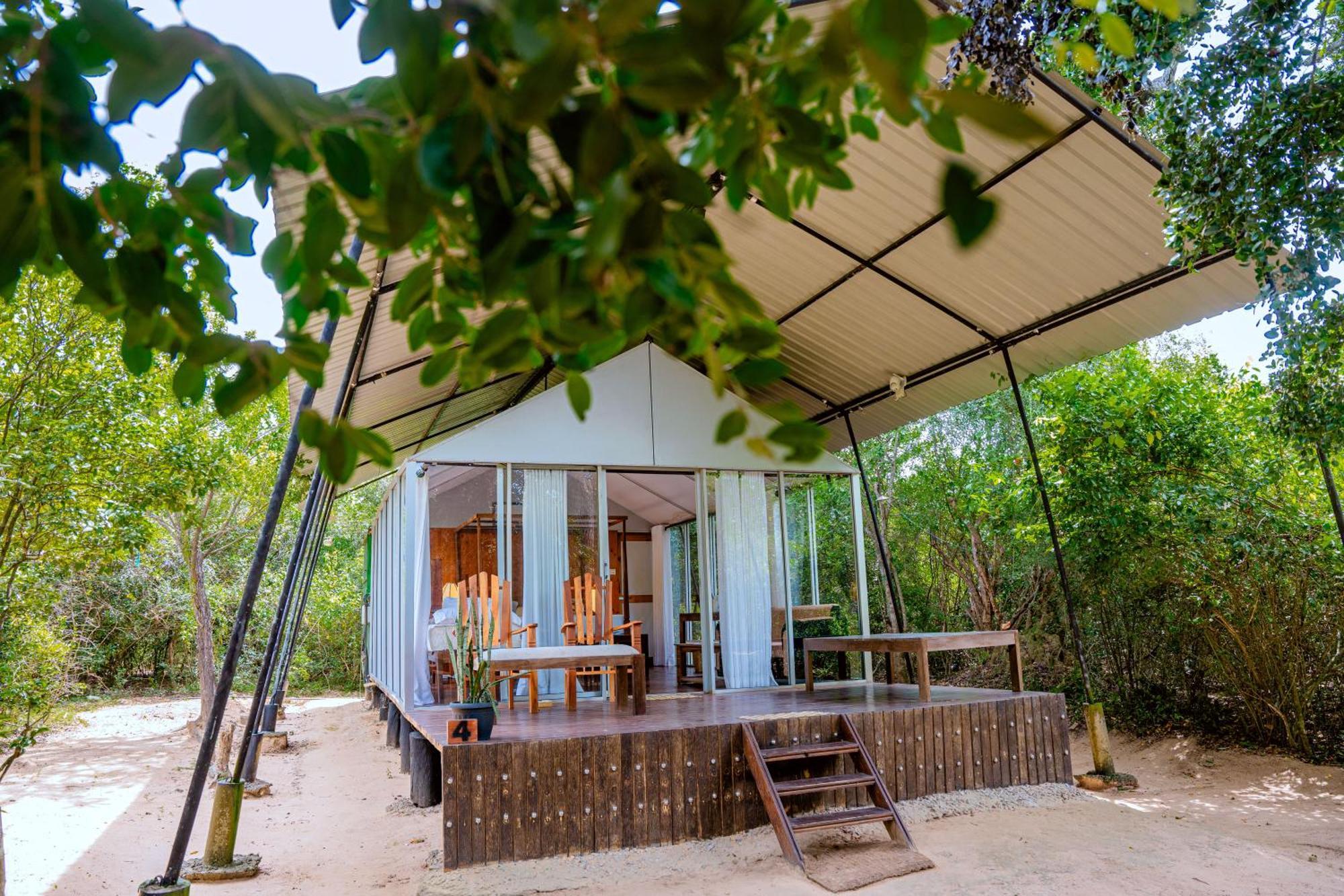 Lowin Yala Exterior photo