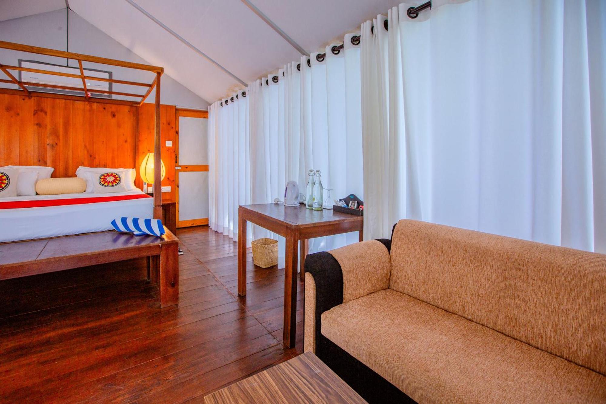 Lowin Yala Exterior photo