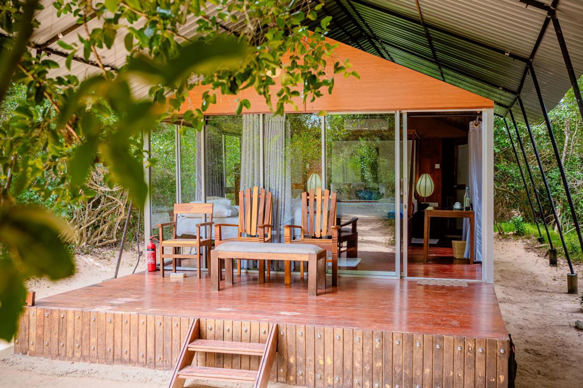 Lowin Yala Exterior photo